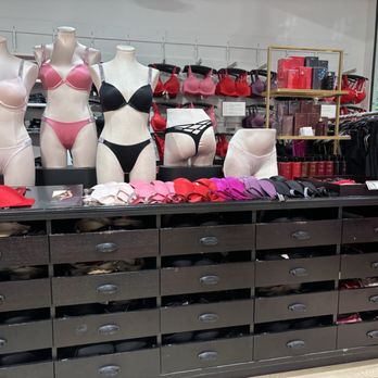 Victoria's Secret - Inside - Lingerie Near Me - Minneapolis, Minnesota Victoria's Secret - Inside - Lingerie Near Me - Minneapolis, Minnesota