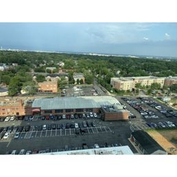 6:15 PM on July 2 (Tuesday) parking lot is packed so using apt gym it is. Soo annoying how it's always packed around this time. 6:15 PM on July 2 (Tuesday) parking lot is packed so using apt gym it is. Soo annoying how it's always packed around this time.