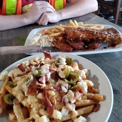 Piper Arms Pub - Wings and ribs