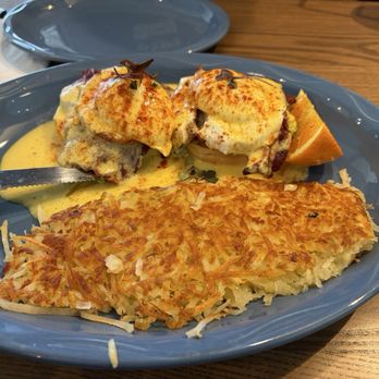 The Breakfast Club - Eggs Benedict with Hash browns - Breakfast & Brunch Near Me - Campbell, California