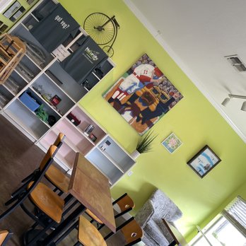 Naturally Cafe - Inside - Juice Bars & Smoothies Near Me - New Braunfels, Texas Naturally Cafe - Inside - Juice Bars & Smoothies Near Me - New Braunfels, Texas