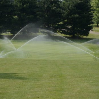 Suncrest Golf & Grille - Number 16 Green at Suncrest Golf Course - Golf Near Me - Butler, Pennsylvania