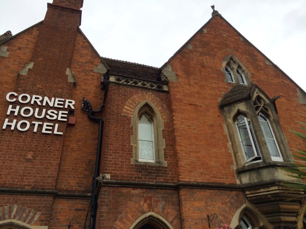THE CORNER HOUSE HOTEL Park Street, Taunton, Somerset, United Kingdom