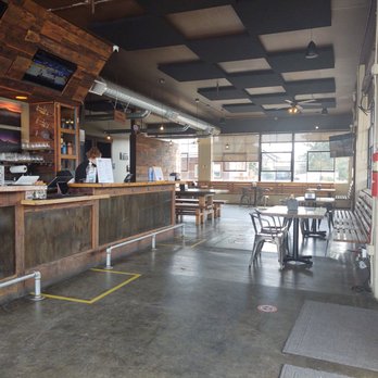 Everybody’s Brewing - The calm before the storm, during covid so no barstools in this picture. - Breweries Near Me - Battle Ground, Washington Everybody’s Brewing - The calm before the storm, during covid so no barstools in this picture. - Breweries Near Me - Battle Ground, Washington