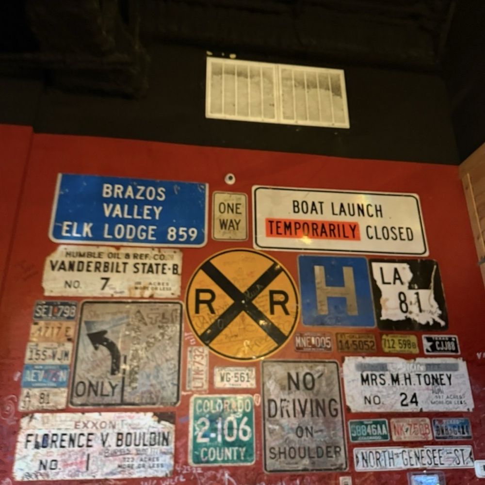 Rock’n Crab - Rock'n Crab decor. - Cajun/Creole Near Me - Beaumont, Texas Rock’n Crab - Rock'n Crab decor. - Cajun/Creole Near Me - Beaumont, Texas