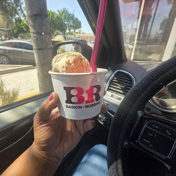 Baskin-Robbins - Black walnut ice cream and baseball flavor ice cream! - Ice Cream & Frozen Yogurt Near Me - San Fernando, California Baskin-Robbins - Black walnut ice cream and baseball flavor ice cream! - Ice Cream & Frozen Yogurt Near Me - San Fernando, California