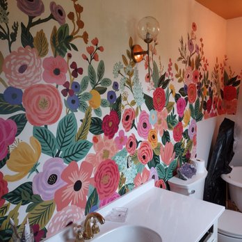 Charlenes Wallpaper and Paint - Mural in a bathroom - Wallpapering Near Me Charlenes Wallpaper and Paint - Mural in a bathroom - Wallpapering Near Me