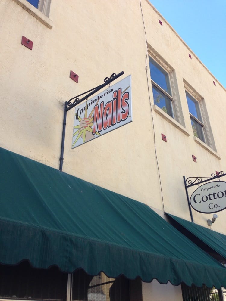 Carpinteria Nails Logo