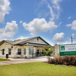 Mallard Creek Dental - Building exterior and signage - always clean, welcoming, with plenty of parking

Mallard Creek Dental
501 Mallard Lane
Taylor...
