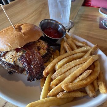 TWIN PEAKS - Updated January 2026 - 369 Photos & 481 Reviews - 16411