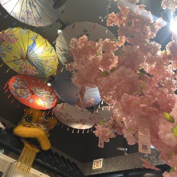 Oriental Tea - I scream for ice cream & this decor - Bubble Tea Near Me - Chicago, Illinois