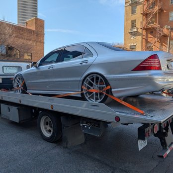 Rodeo Towing - car on truck - Towing Near Me - Fort Worth, Texas