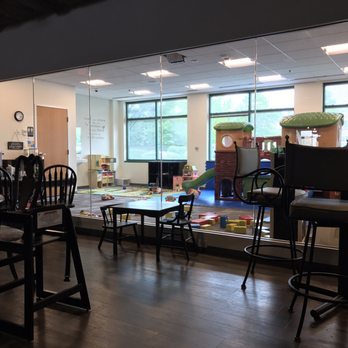 Ridgetop Coffee & Tea - Kids area in plain sight for parents to enjoy coffee while watching their kids. - Coffee & Tea Near Me - Sterling, Virginia