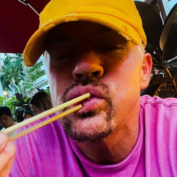 Pubbelly Sushi Brickell - Me after a crunchy salmon bite IT WAS GUD TOO!:-) - Sushi Bars Near Me - Miami, Florida