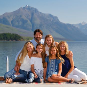 Mountain Life Photography - Family portrait shoot in Glacier National Park - Session Photography Near Me - Whitefish, Montana Mountain Life Photography - Family portrait shoot in Glacier National Park - Session Photography Near Me - Whitefish, Montana