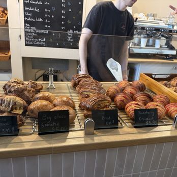 Le Croissant Chaud - Bakeries Near Me - Victoria, British Columbia Le Croissant Chaud - Bakeries Near Me - Victoria, British Columbia