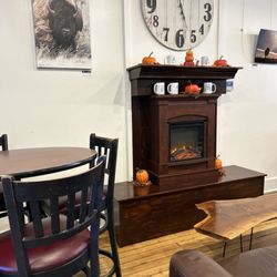 Java Moon - One of the many varied seating areas