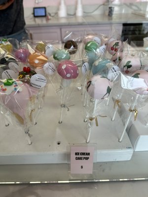 NY Cake Pops by null