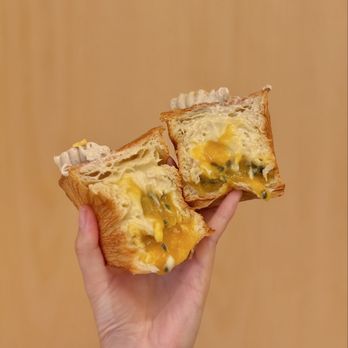 Parachute Bakery - passionfruit vanilla cube (10/2025) - Cafes Near Me - San Francisco, California Parachute Bakery - passionfruit vanilla cube (10/2025) - Cafes Near Me - San Francisco, California