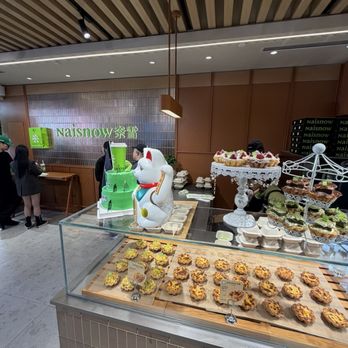 NaiSnow Tea & Bakery - Bakeries Near Me - New York, New York NaiSnow Tea & Bakery - Bakeries Near Me - New York, New York