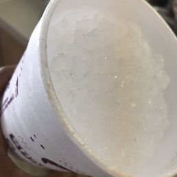 Looks like soda on the lid and rim Looks like soda on the lid and rim