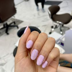 Chrome nails
