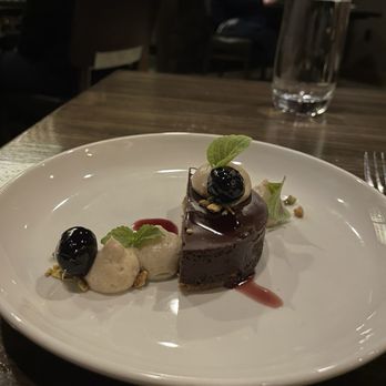 Vida - Chocolate Torte - New American Near Me - Indianapolis, Indiana Vida - Chocolate Torte - New American Near Me - Indianapolis, Indiana