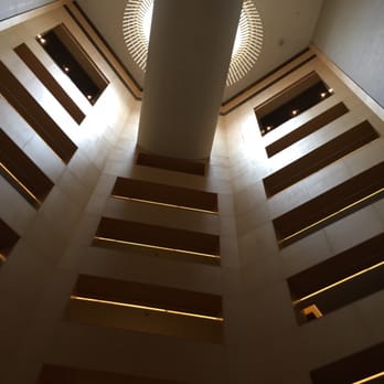 奕居 - View of the interior looking up - Hotels Near Me - Hong Kong, HK