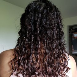 Sonia's Magic Hairstyles - I give Arcelia 5 stars! She did a wonderful job and very nice!