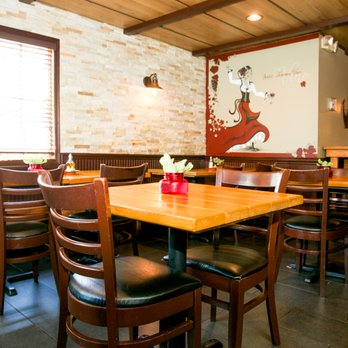Casa d'Paco - Dining area. - Spanish Near Me - Newark, New Jersey Casa d'Paco - Dining area. - Spanish Near Me - Newark, New Jersey