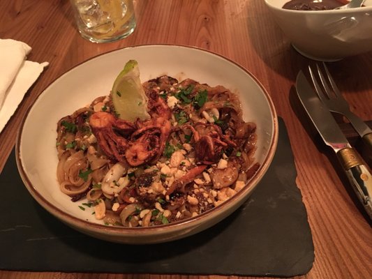 Clandestino Gastrobar by null