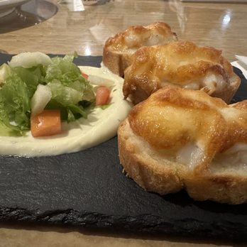Tiny Pyramid - Baked Lobster (3 pieces) - Cafes Near Me - Honolulu, Hawaii