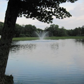 Spacious Skies Campgrounds - Woodland Hills - Lake with fountain. - Campgrounds Near Me - Austerlitz, New York Spacious Skies Campgrounds - Woodland Hills - Lake with fountain. - Campgrounds Near Me - Austerlitz, New York