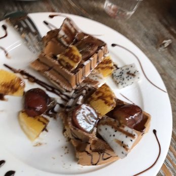 LN Fortunate Coffee - Waffles with fruit also delicious! - Cafes Near Me - Hong Kong, HK LN Fortunate Coffee - Waffles with fruit also delicious! - Cafes Near Me - Hong Kong, HK