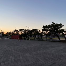 Midland Beach - Baseball and skateboarding park