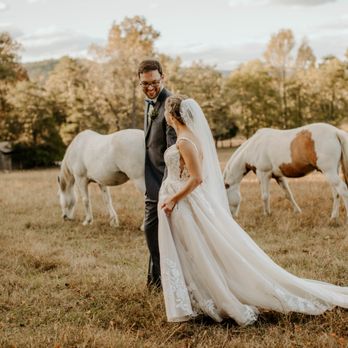 The Barn at High Point Farms - Venues & Event Spaces Near Me - Flintstone, Georgia The Barn at High Point Farms - Venues & Event Spaces Near Me - Flintstone, Georgia