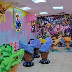 Monarca Ice Cream & Coffee - Fun atmosphere