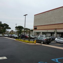 808 Futsal - Ample parking