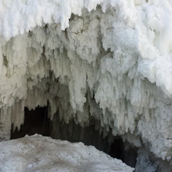 Minnehaha Park - Frozen lower falls - Parks Near Me - Minneapolis, Minnesota Minnehaha Park - Frozen lower falls - Parks Near Me - Minneapolis, Minnesota