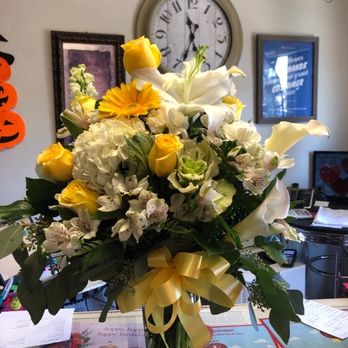 Flower Connection - Exquisite Arrangement! - Florists Near Me - Chula Vista, California Flower Connection - Exquisite Arrangement! - Florists Near Me - Chula Vista, California