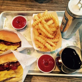 Shake Shack Downtown Brooklyn - Feast! - Burgers Near Me - Brooklyn, New York Shake Shack Downtown Brooklyn - Feast! - Burgers Near Me - Brooklyn, New York