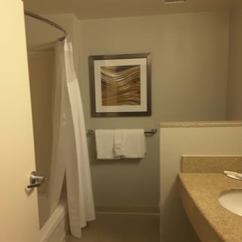 Courtyard Austin Airport - Nice spacious restroom! - Hotels Near Me - Austin, Texas
