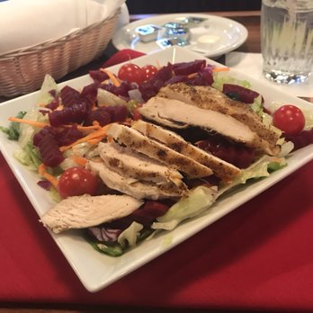 Rizzo's Malabar Inn - House salad with chicken added. A great way to be healthy and it still tastes amazing! - Italian Near Me - Crabtree, Pennsylvania Rizzo's Malabar Inn - House salad with chicken added. A great way to be healthy and it still tastes amazing! - Italian Near Me - Crabtree, Pennsylvania