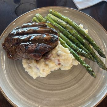 Mile Marker 158 Dockside - Filet mignon Gouda mash and asparagus - American Near Me - Orange Beach, Alabama