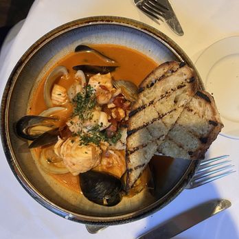 Cafe Beaujolais - Classic cioppino - Breakfast & Brunch Near Me - Mendocino, California