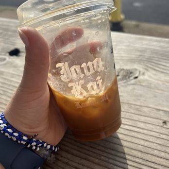 Java Kai Kauai - Iced shark bite latte - Breakfast & Brunch Near Me - Kapaa, Hawaii