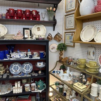 KT Antiques - Antiques Near Me - Katy, Texas KT Antiques - Antiques Near Me - Katy, Texas