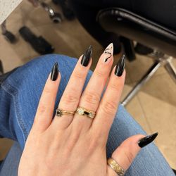 MOC Nail & Spa - Nails