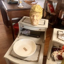Washington Old Schoolhouse Antique Mall - Scary