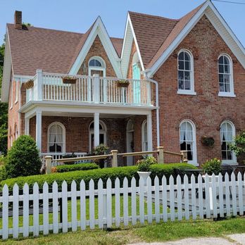 The Parker Grace Tea Room - Beautiful house and the adorable exterior - Tea Rooms Near Me - Roanoke, Indiana